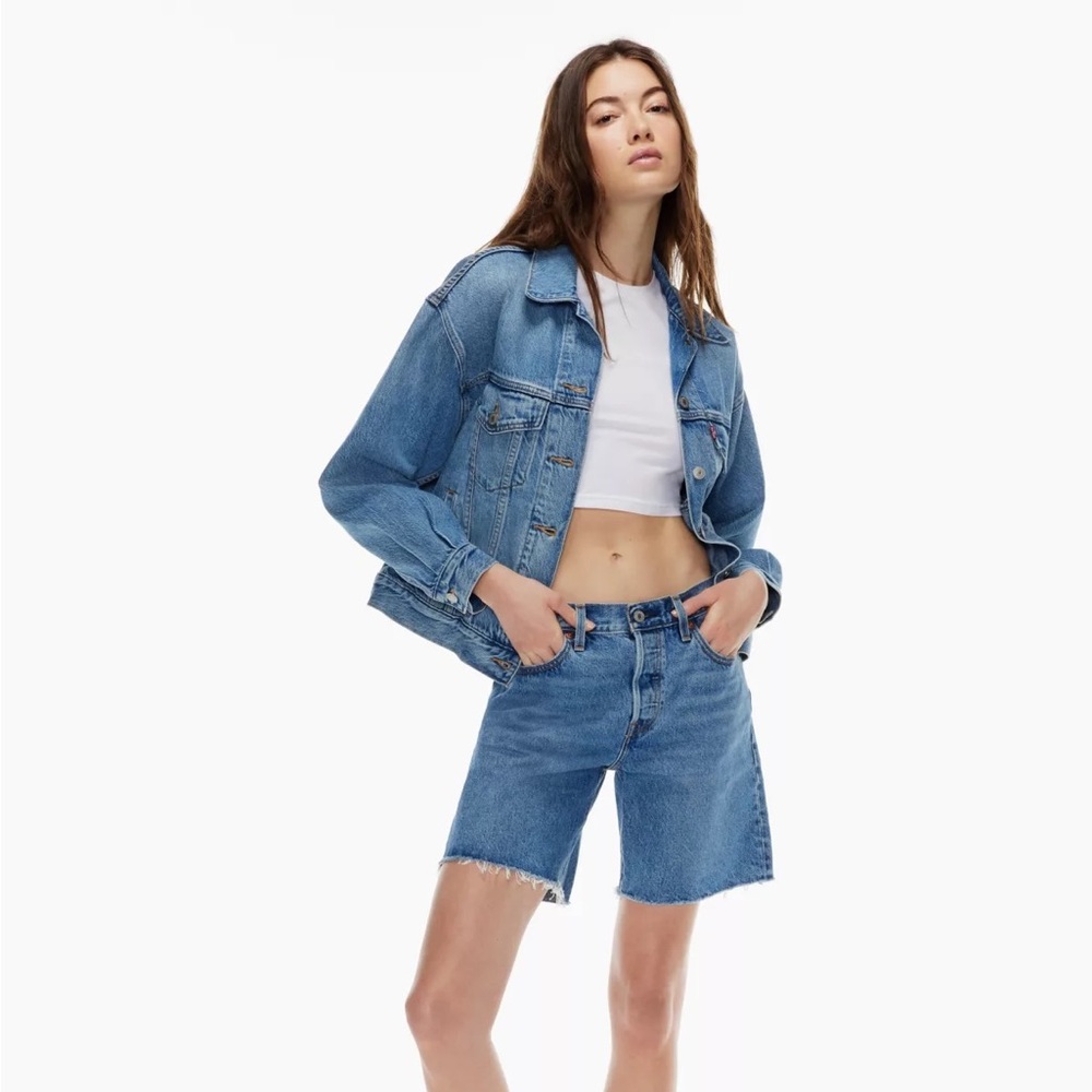 Levi’s '90s 501 Jean Short  in Drew Me In Size 23